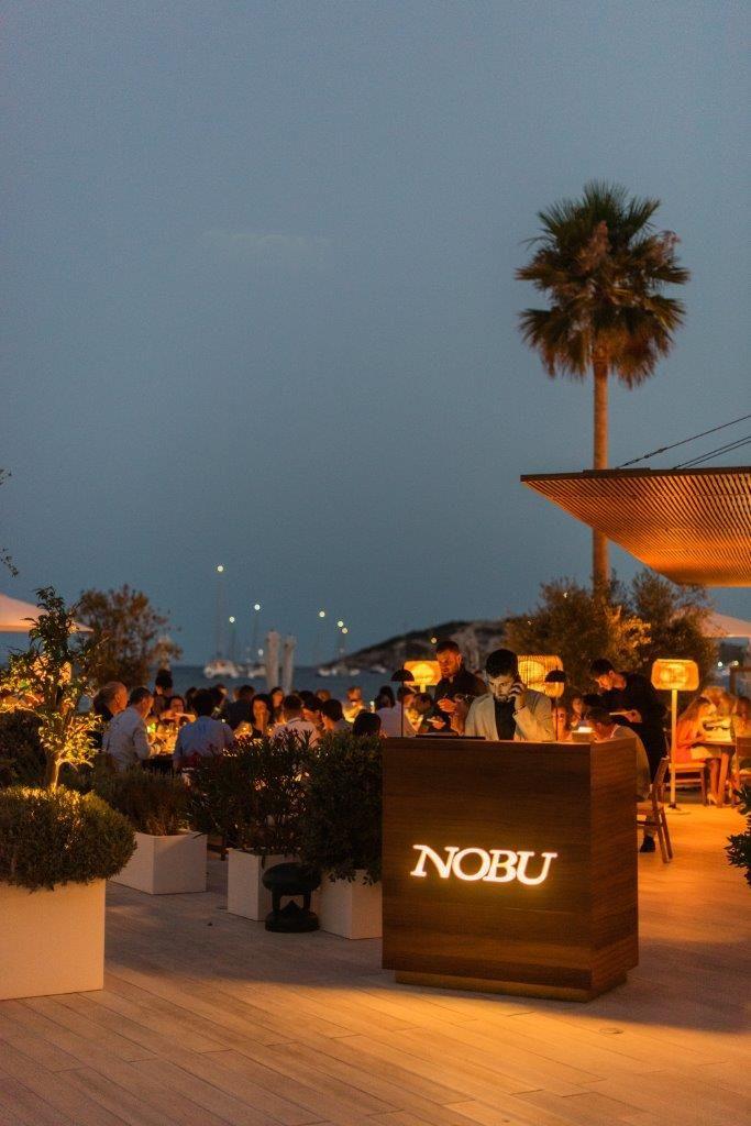 Lưu ý khi thiết kế lounge beach bar & restaurant